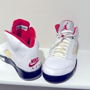 Air Jordan 5 Retro ‘Fire Red’